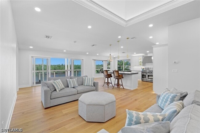 Photo - 1836 Harbor Ln