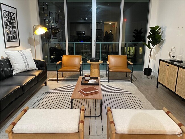Building Photo - 1111 SW 1st Ave Unit UPH4017- Rental