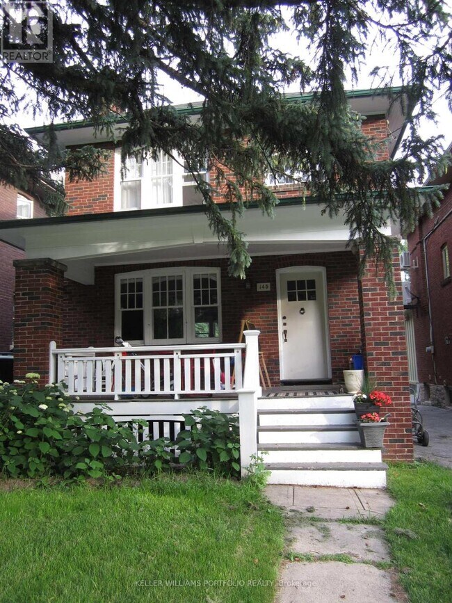 Photo - 145 Glengrove Ave W