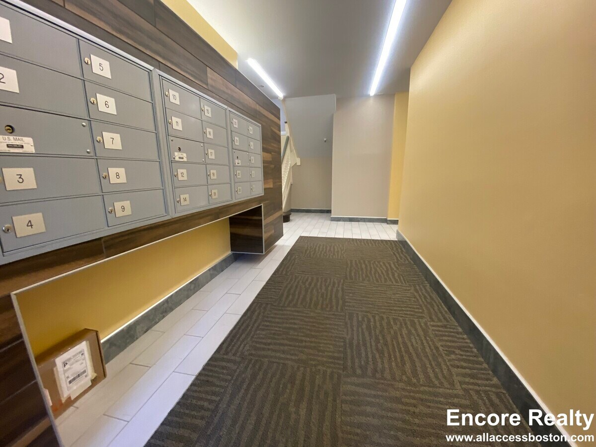 Photo - 35 Park Dr Unit 4