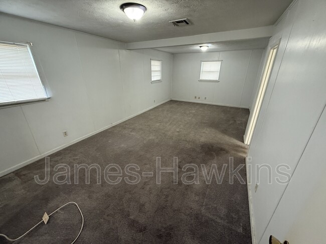 Photo - 1531 Midway St House