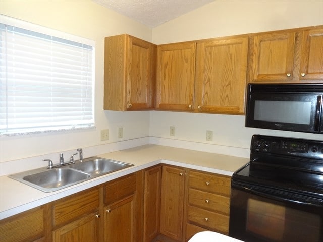 Photo - 2759 Beal Dr