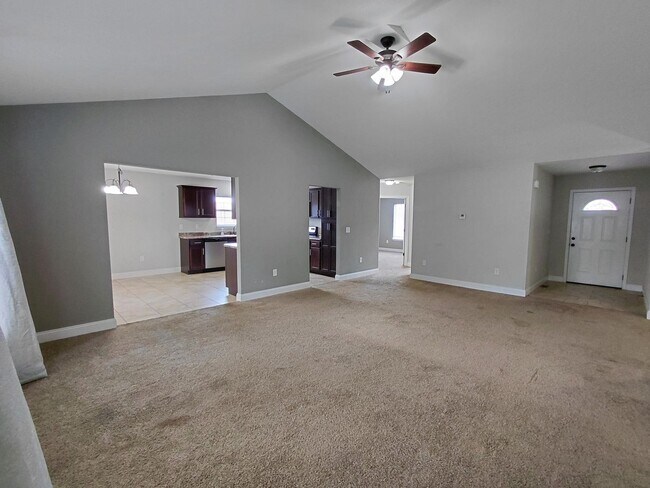 137 Creek View Dr