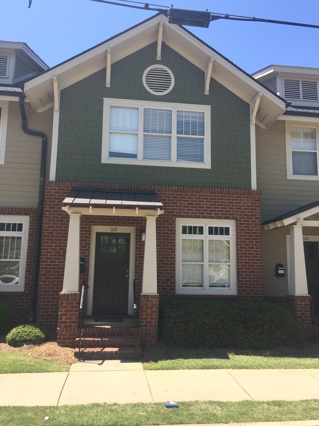 Greenville - 2BD/2.5BA, 1300SF - Greenville - 2BD/2.5BA, 1300SF Casa
