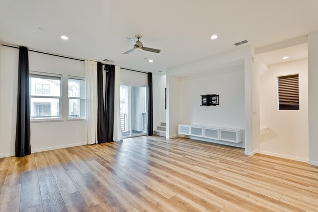 Photo - 2248 Solace Loop