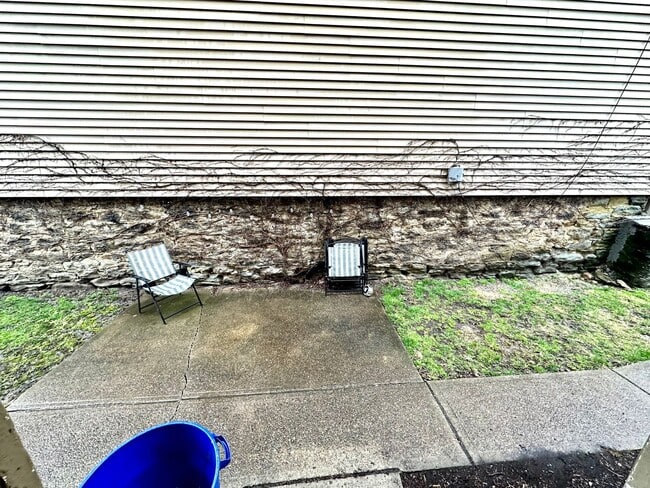 Photo - 310 - 208/210 Maple Terrace Unit 208