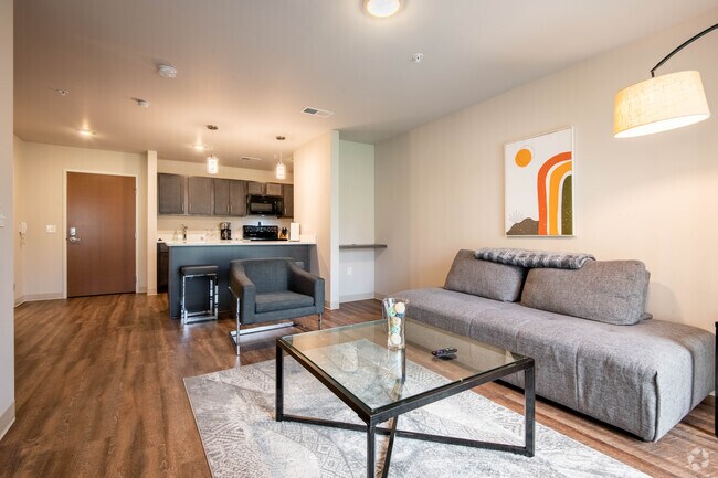 1BR, 1BA - 655SF