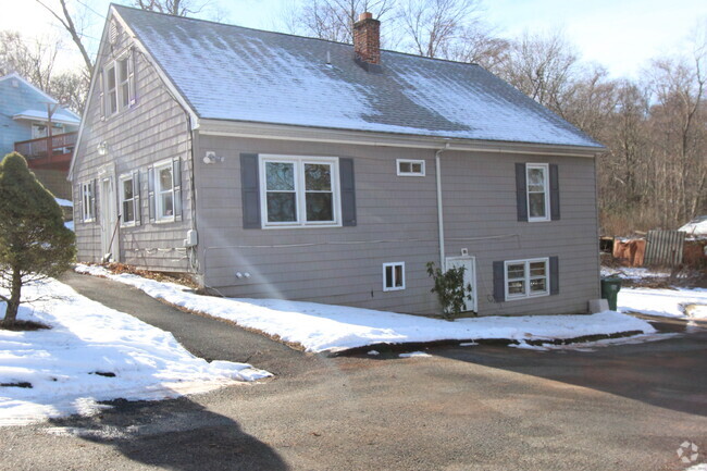 Building Photo - 24 Brook St Rental