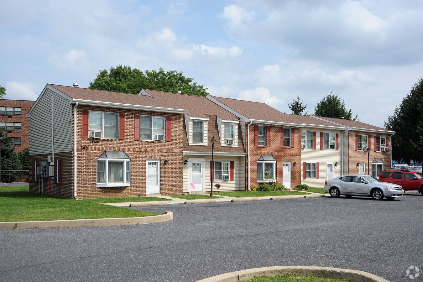 Photo - Fairmont Village Apartments