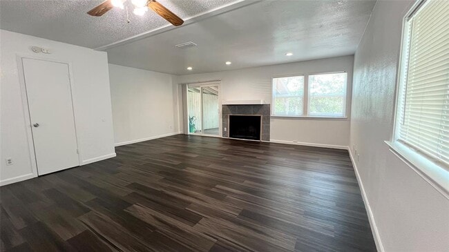 Photo - 3601 N Hills Dr