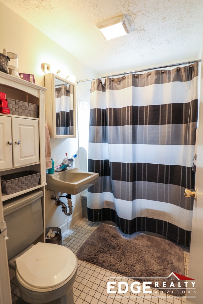 Photo - 49 Colborne Rd Unidad 4