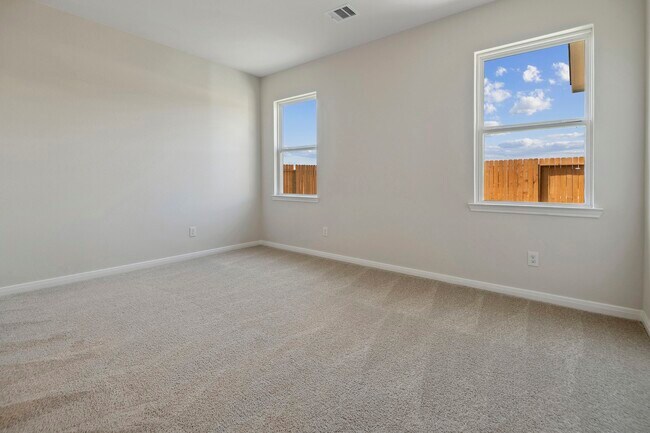 Photo - 15838 Berry Hl Dr