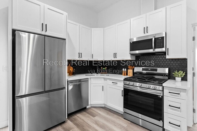 Photo - 832 Desty St Unit 5