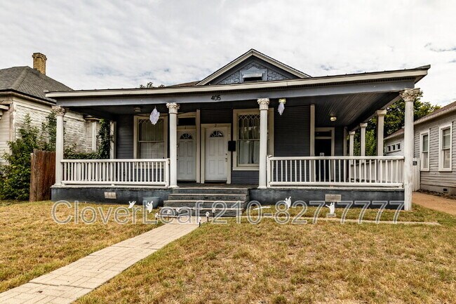 Photo - 405 Florida St