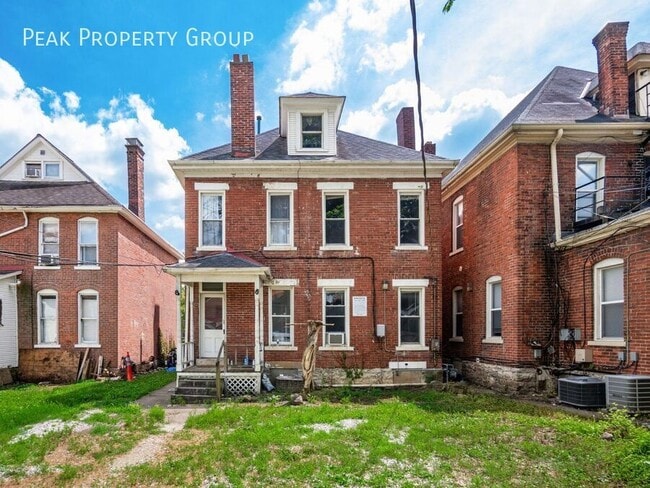 Photo - 202 W 8th Ave Unidad 202 W. 8th Avenue- Available Now!