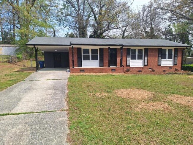 Building Photo - 5370 Longmeadow Ln