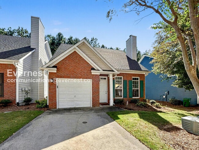 Building Photo - 1440 Gates Cir SE