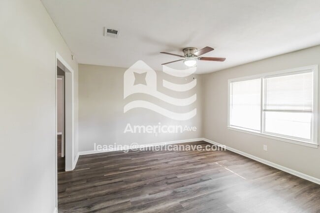 Photo - 439 Olsen Ave