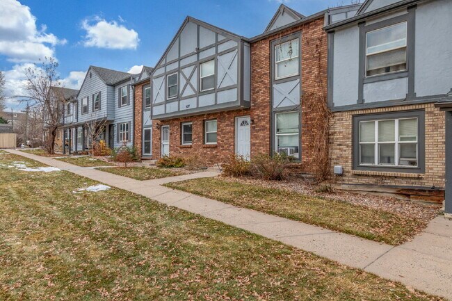 Photo - Lovely Three bed / Two bath for rent Unidad 10