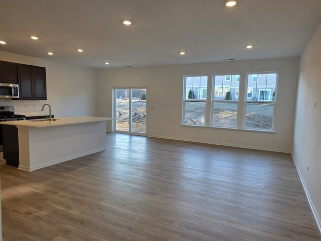 Photo - 248 Cooney Wy