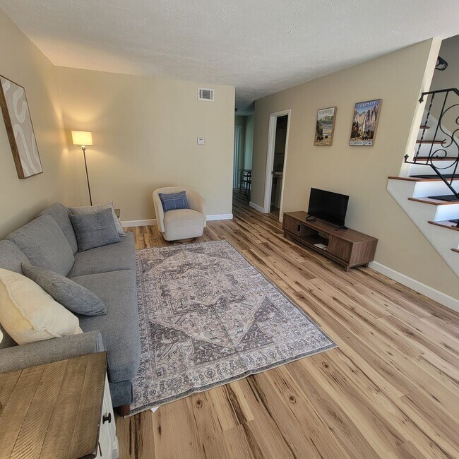 Photo - 2/1.5- Furnished- Short Term Available- Cookeville