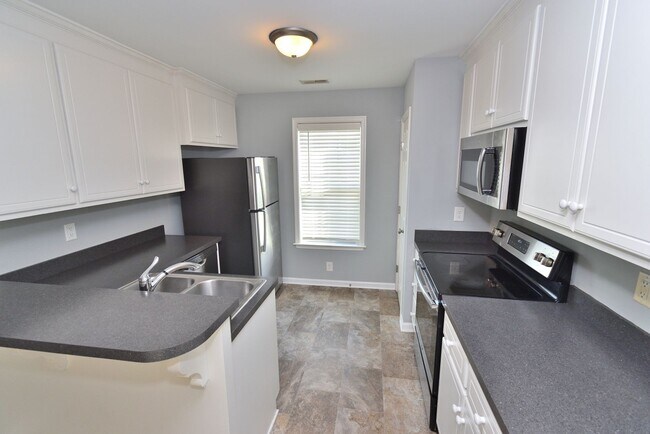 Photo - 1922 Sapphire Rd