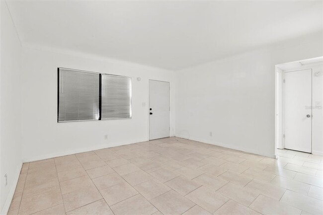 Photo - 1721 41st St S