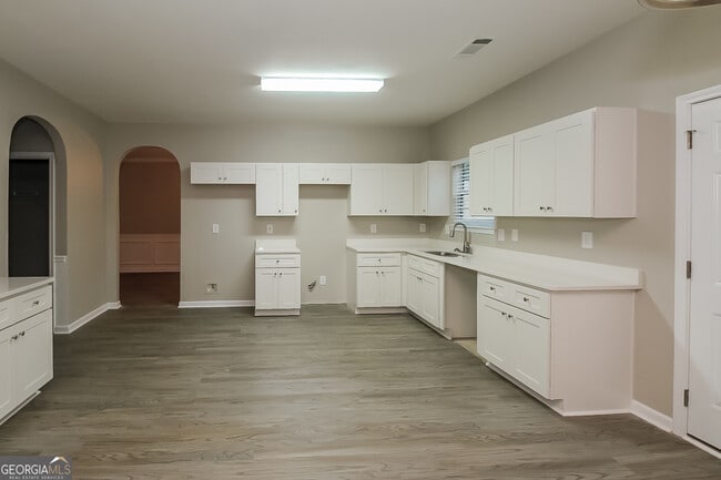 Photo - 6880 Estepona St