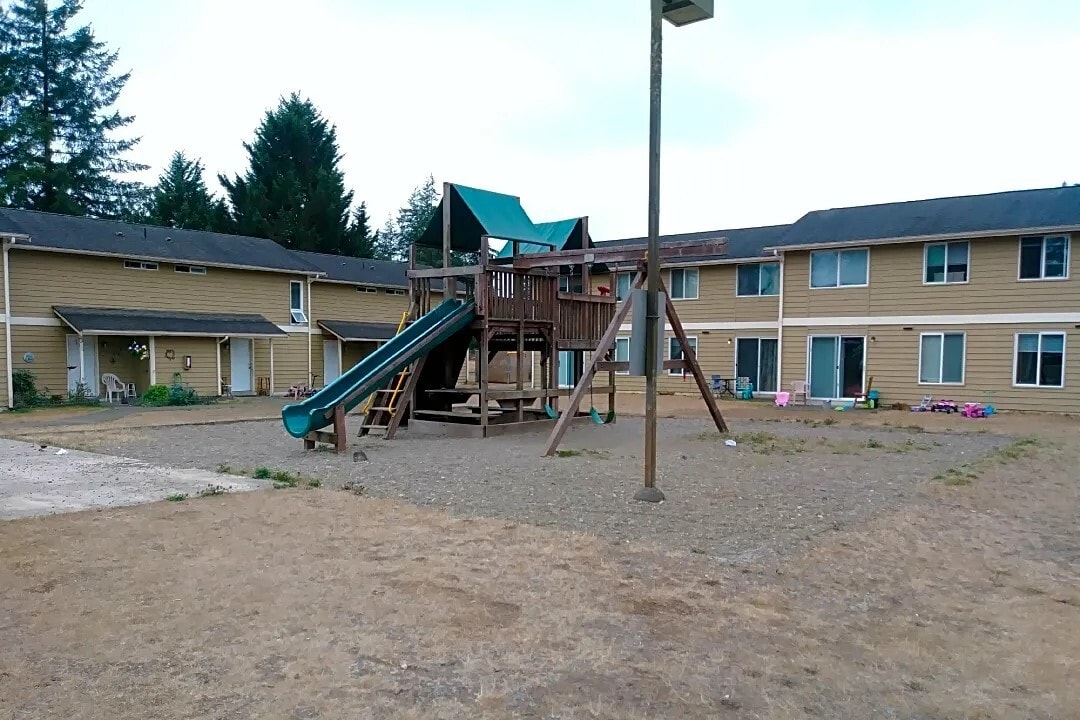 Photo - 1015 Oakhurst Dr