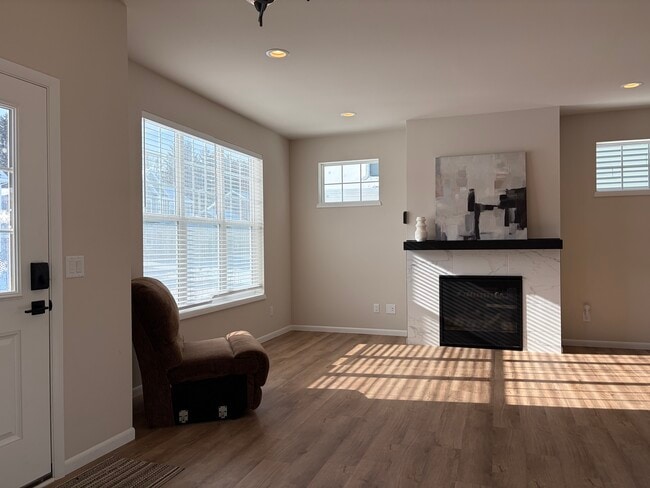 Photo - 9412 Tawny Acorn Dr