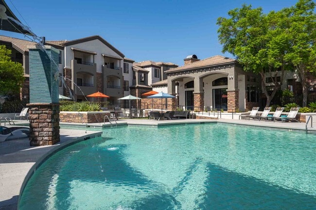 Zona, Glendale, AZ, Piscina estilo resort