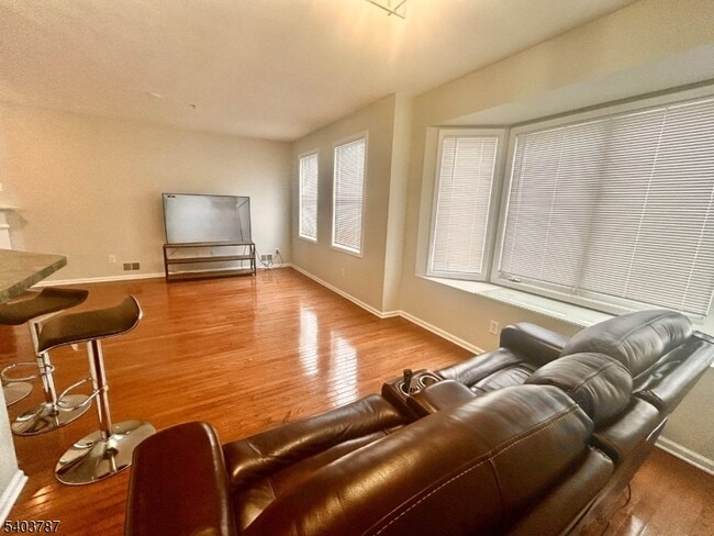 Photo - 172 Winchester Ct