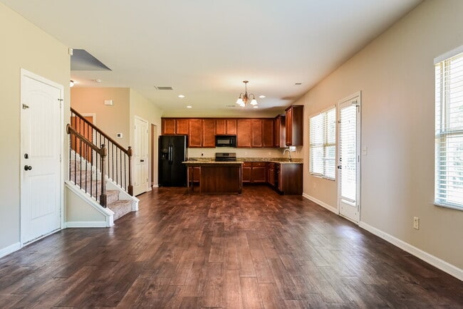 Photo - 2127 Juniper Ives Ct SE