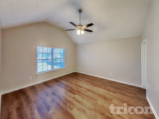 Photo - 4049 Sequoia Trail