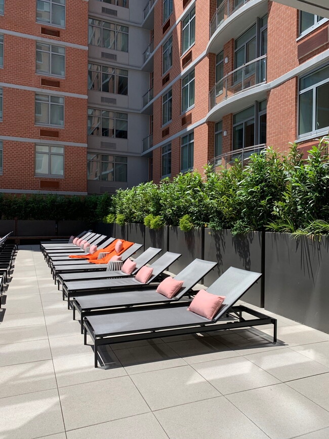 Photo - Boulevard East, North Bergen, NJ 07047 - 2... Unit 301
