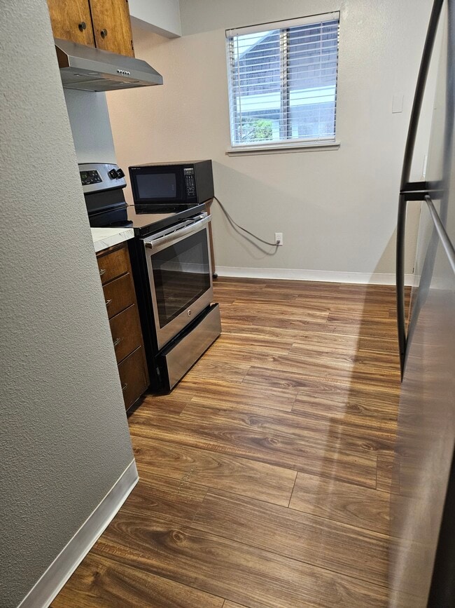 Photo - 514 E 25th St