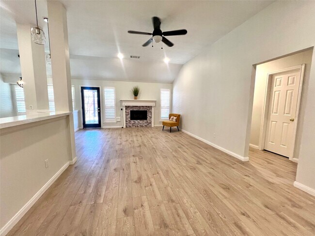 Photo - 5012 N Nelson Dr