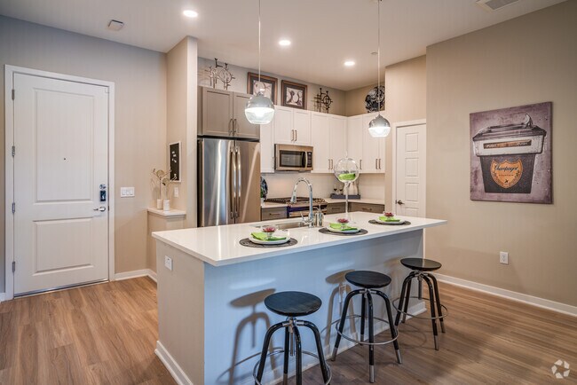 2HAB, 2BA - 1084SF - Onyx North Central