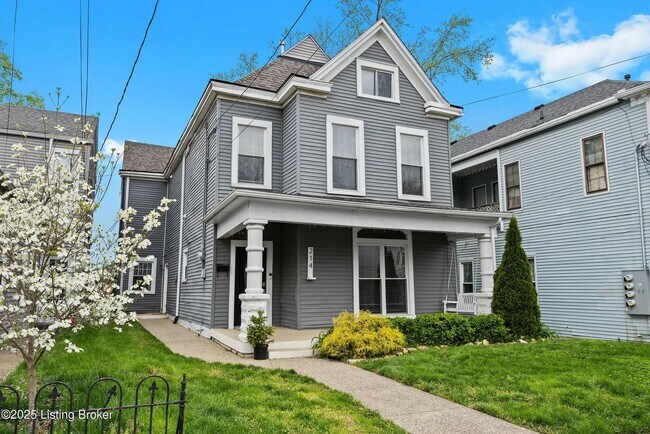 Spacious Home in the Heart of Clifton - Spacious Home in the Heart of Clifton
