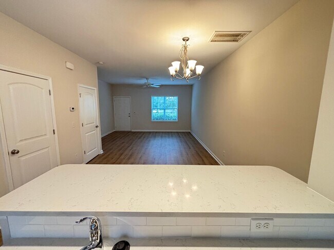 Photo - 202 Jordan Ln Unit E