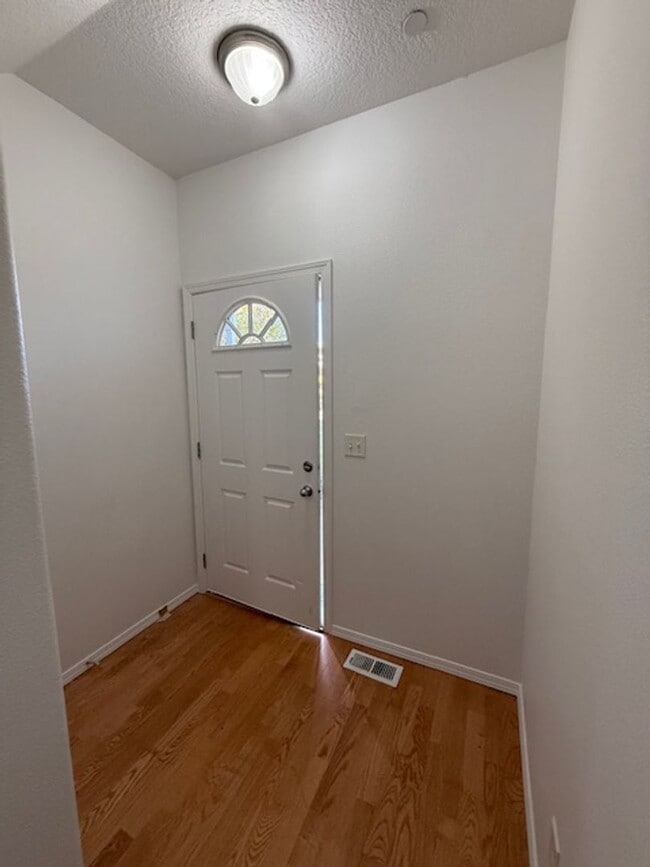 Photo - 3 Bedroom 2.5 Bath Forest Grove OR