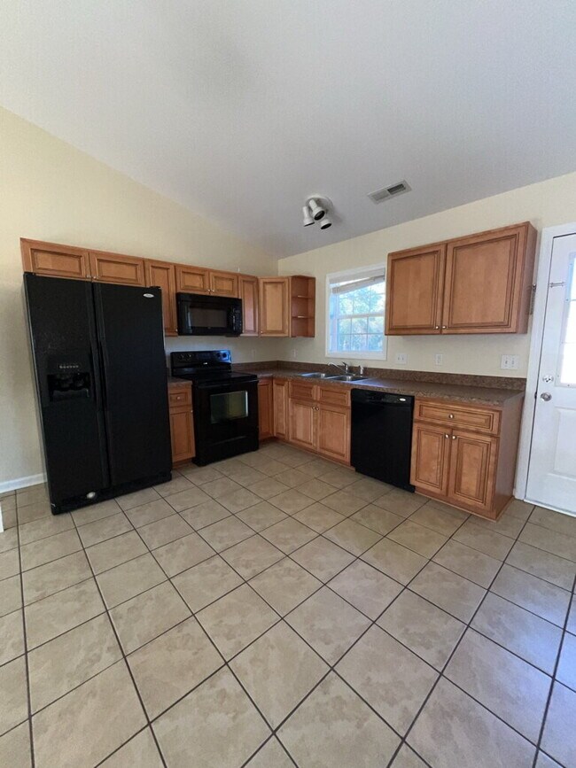 Photo - 106 Laib Ln Unidad 2