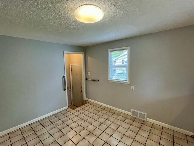 Photo - 2 Bed 1 Bath Single Family Home in Wausau