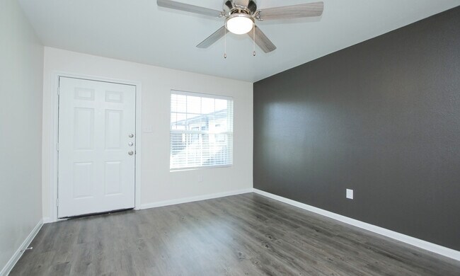 Photo - Crossings at Alderson Apartments