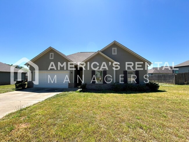 Photo - Bright, Airy Home or Rent in Clanton, AL!!! Available to View!