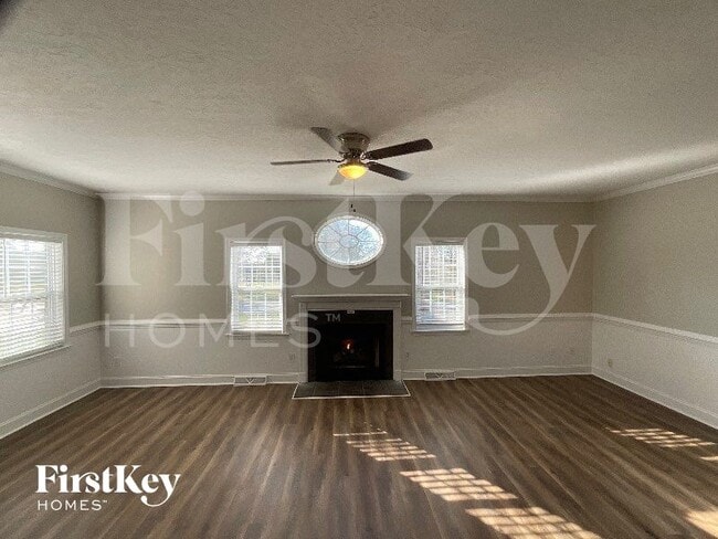 Photo - 113 Longwood Dr