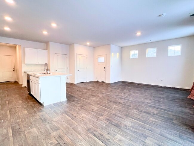 Photo - 6308 Juniper Dr