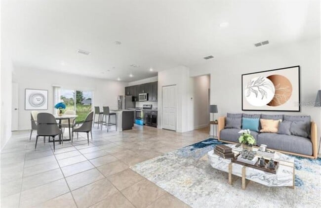 Photo - 799 W Country Club Blvd