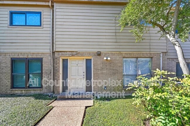 Photo - 7031 Holly Hill Dr