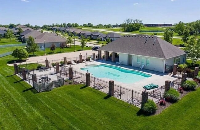 Photo - Beautiful 5BR 2.5BA Craftsman in Wyndham Ridge